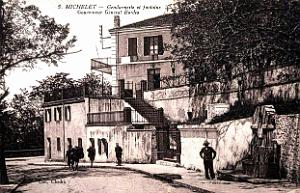 Michelet - Gendarmerie et Fontaine Gouverneur General Bordes